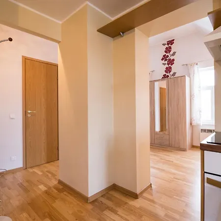 Veerenni31 Apartamento Talin